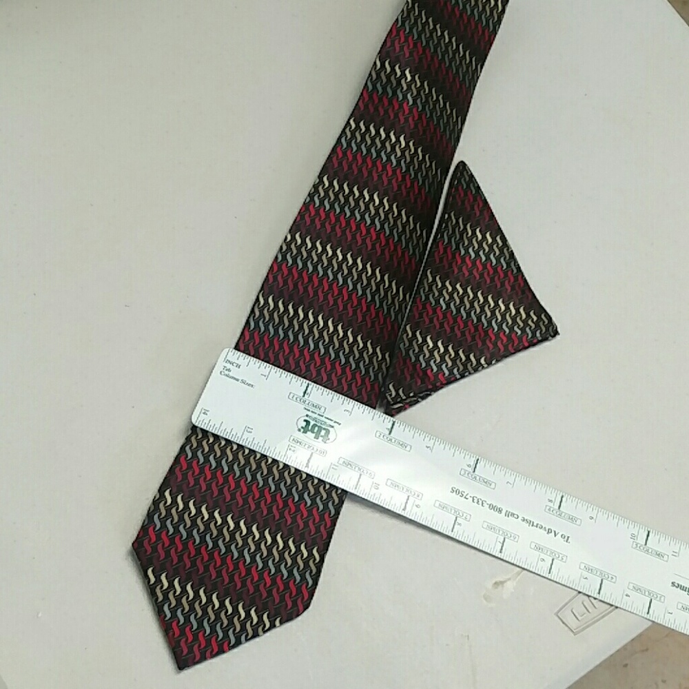 Silk big and tall tie with pocket square